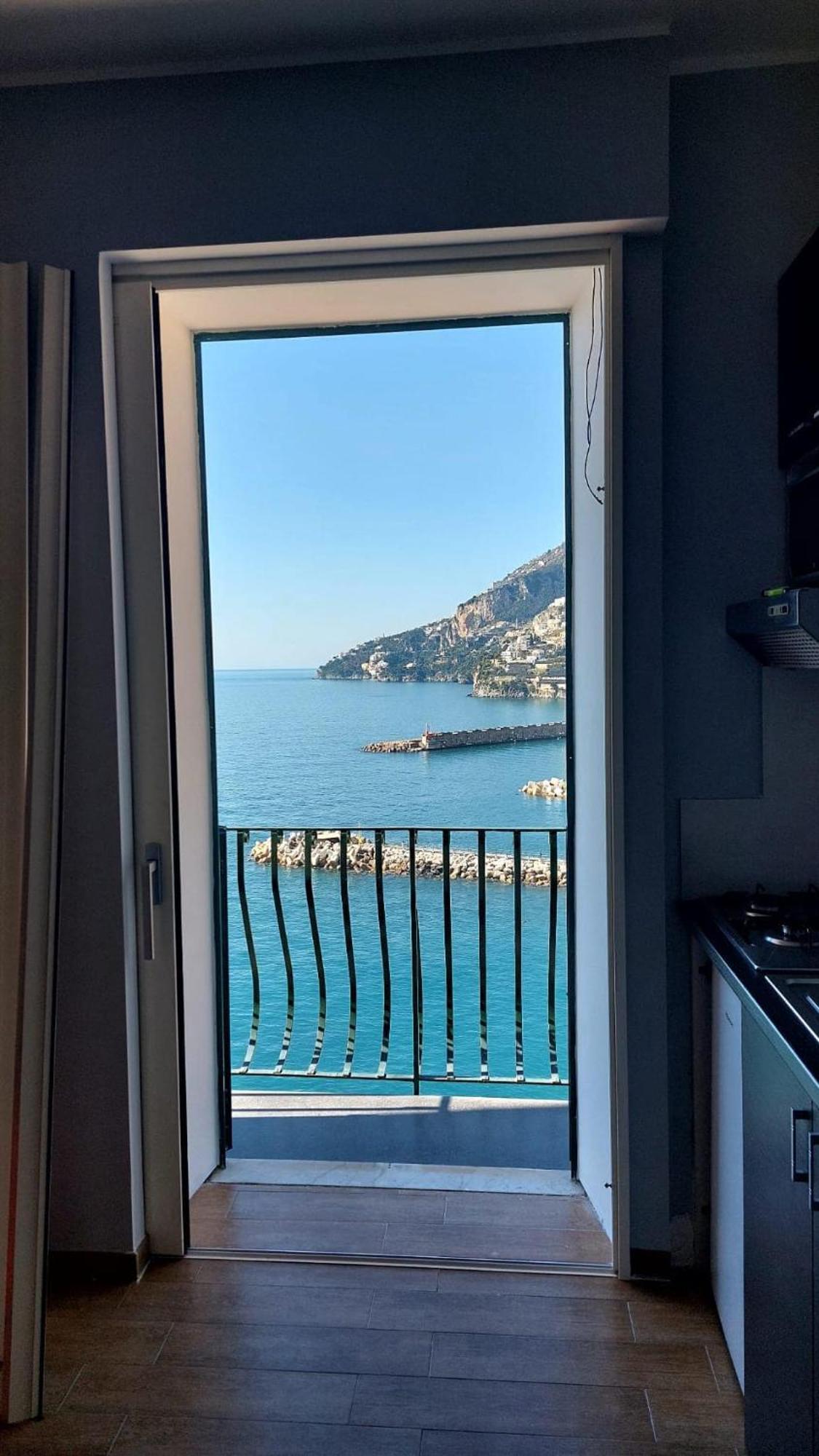 Appartamenti Amalfi Vista Mare Luaran gambar