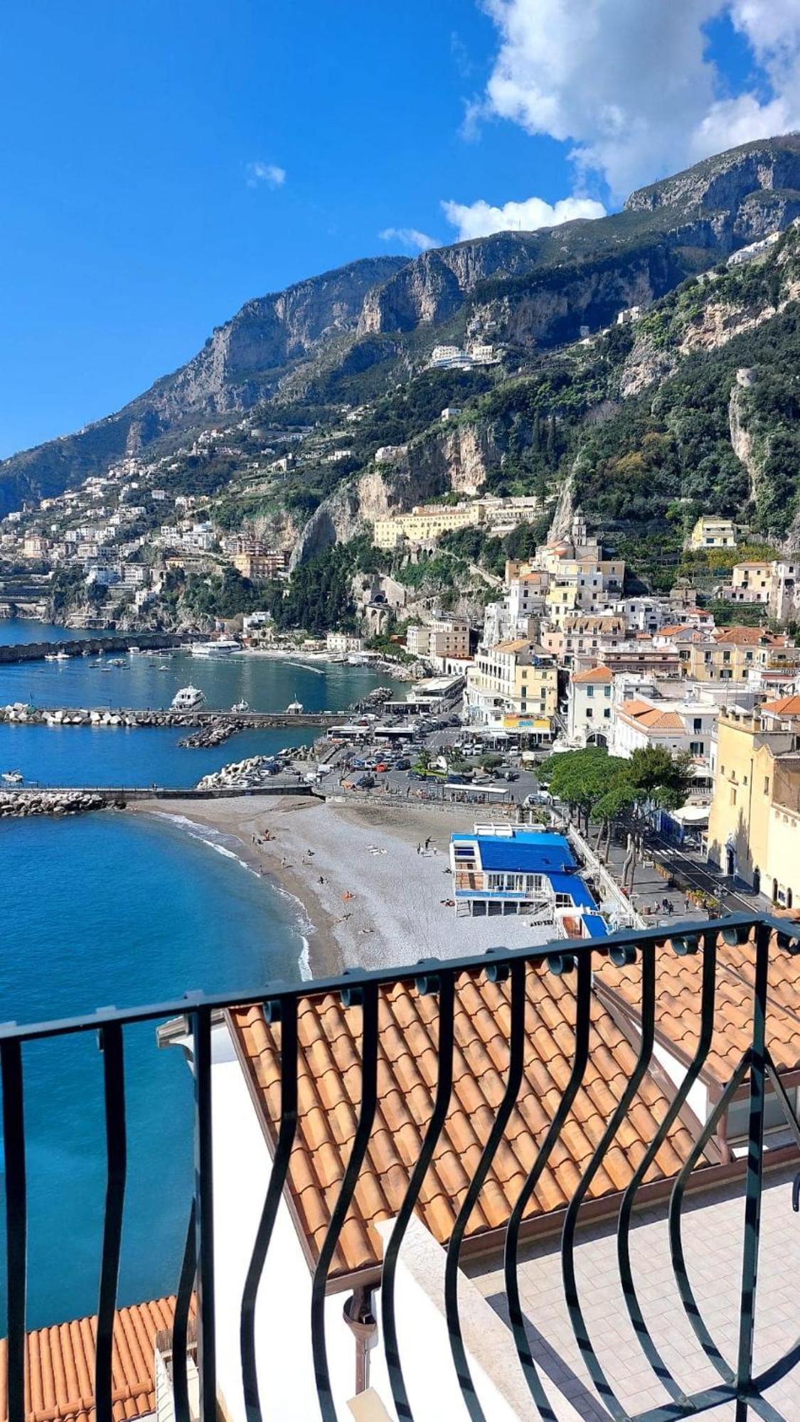 Appartamenti Amalfi Vista Mare Luaran gambar