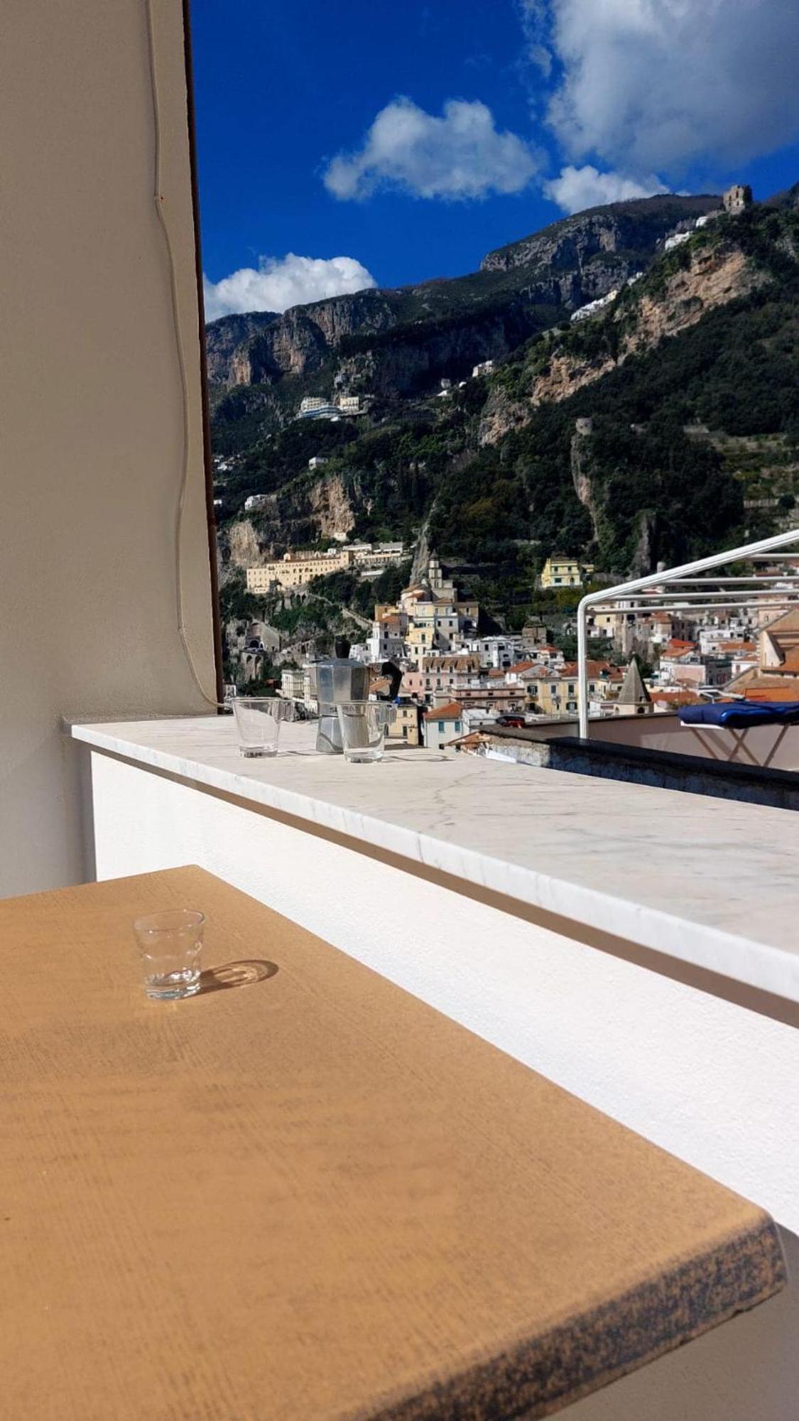 Appartamenti Amalfi Vista Mare Luaran gambar