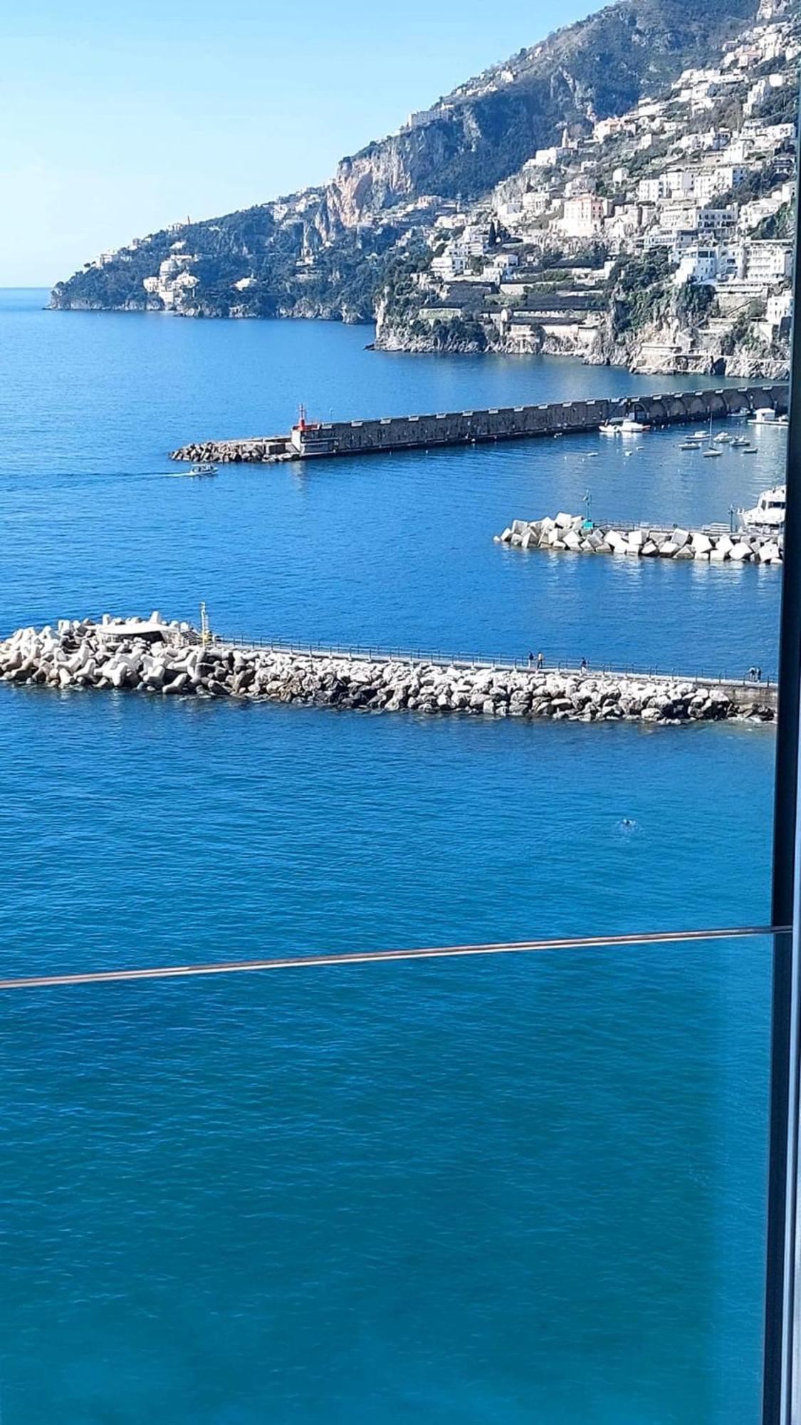 Appartamenti Amalfi Vista Mare Luaran gambar