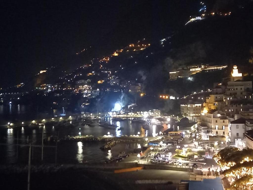 Appartamenti Amalfi Vista Mare Luaran gambar
