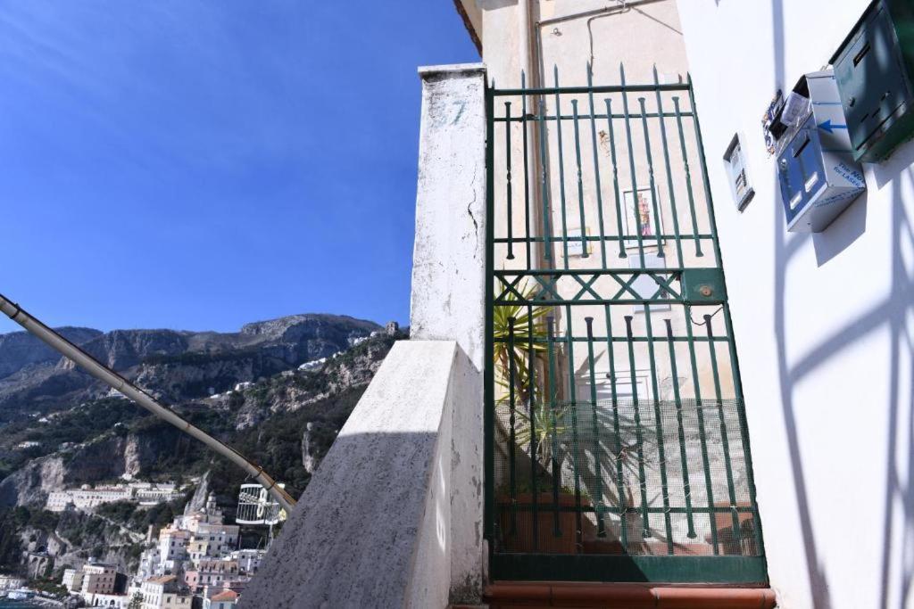 Appartamenti Amalfi Vista Mare Luaran gambar