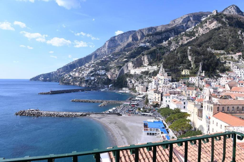 Appartamenti Amalfi Vista Mare Luaran gambar