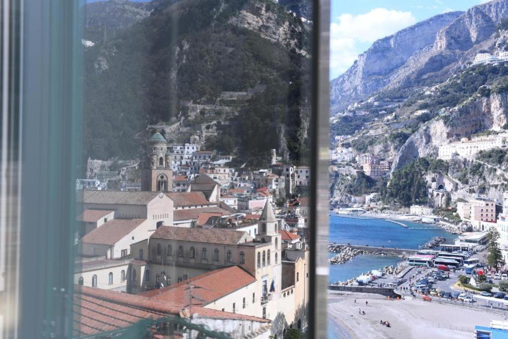 Appartamenti Amalfi Vista Mare Luaran gambar