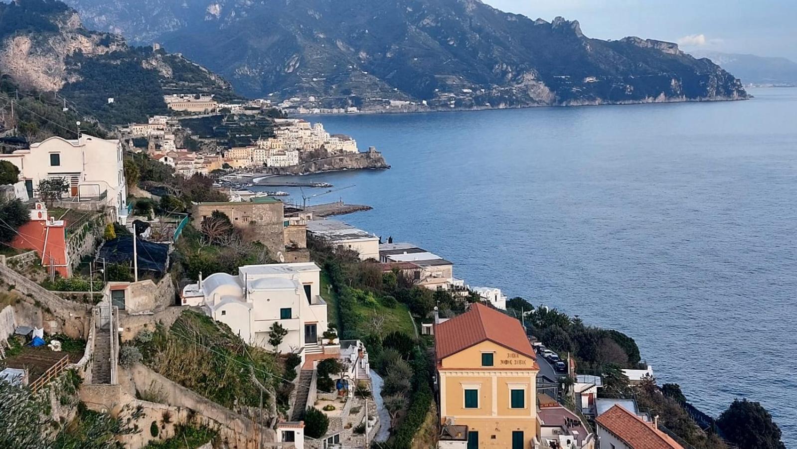 Appartamenti Amalfi Vista Mare Luaran gambar