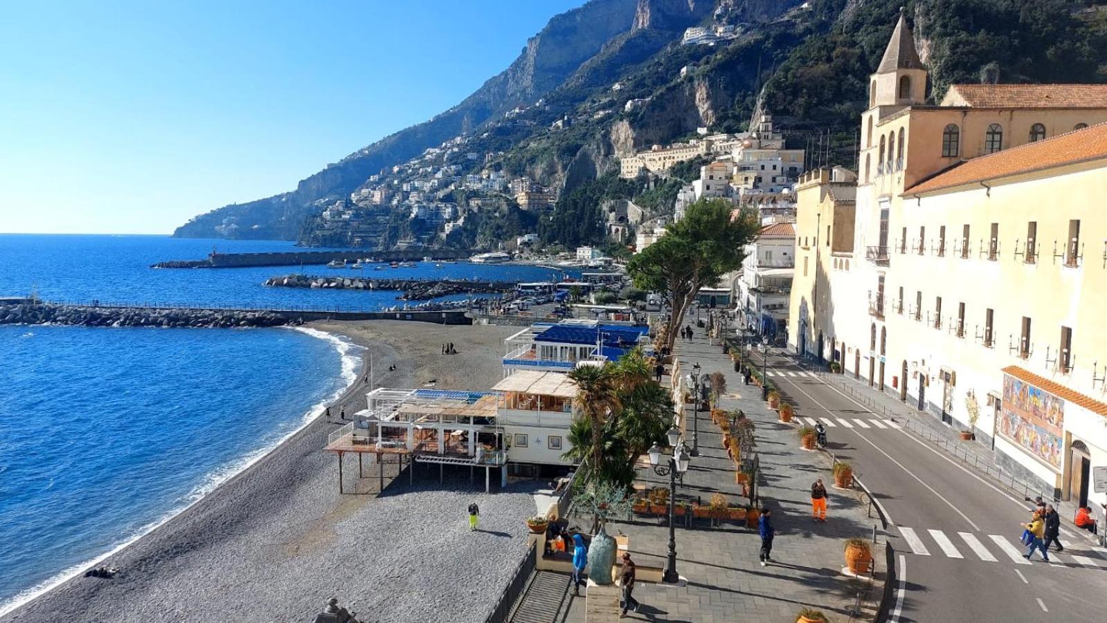 Appartamenti Amalfi Vista Mare Luaran gambar
